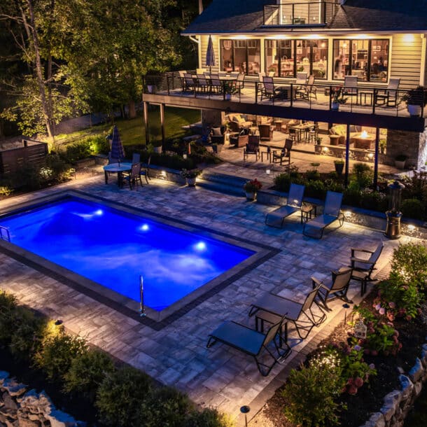 f-151-180-15398734_Paris_24_Air_20-26_St-Thomas-1200px-610x610 Pool-Features-500x281